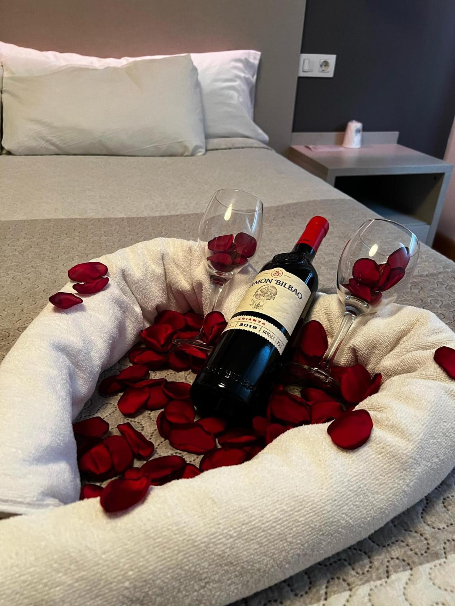 Hello Villarreal Suites Vila-real Ngoại thất bức ảnh