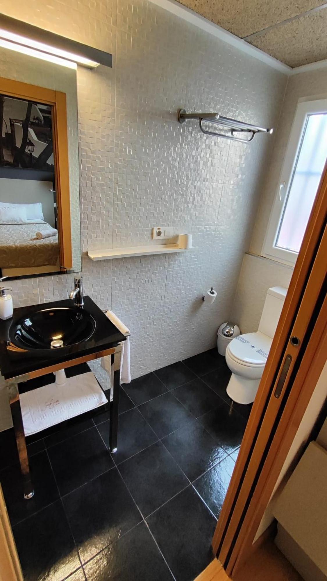 Hello Villarreal Suites Vila-real Ngoại thất bức ảnh