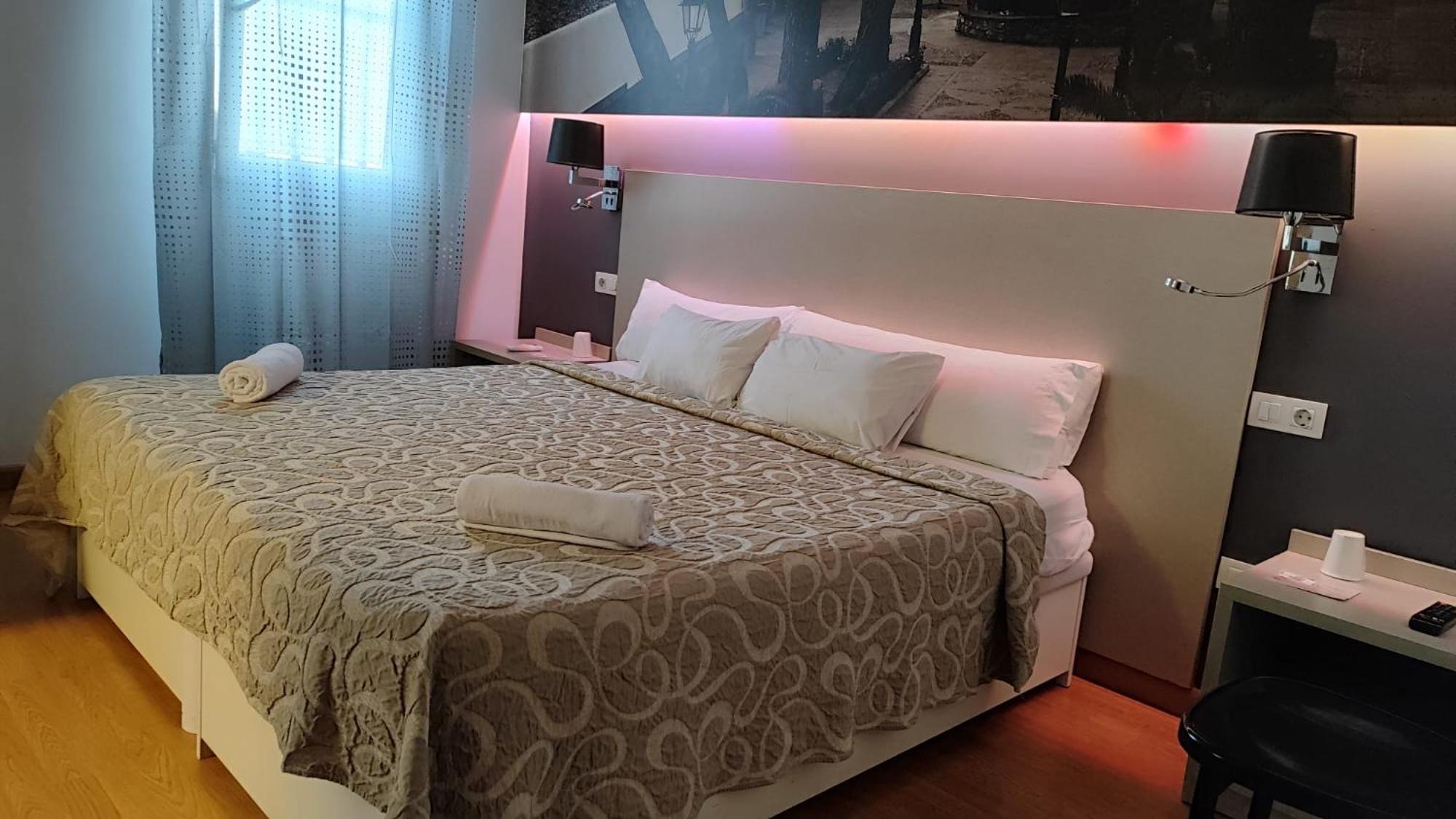 Hello Villarreal Suites Vila-real Ngoại thất bức ảnh